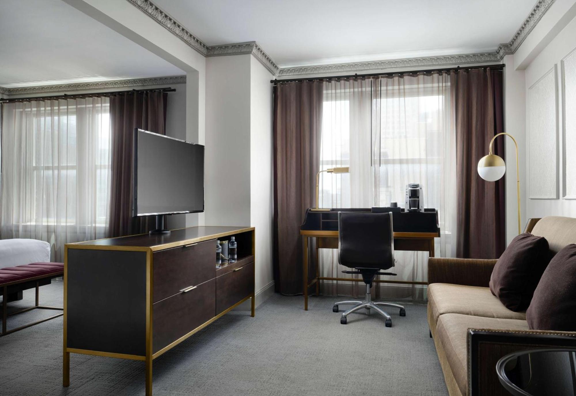 Hotel Phillips Kansas City, Curio Collection By Hilton Экстерьер фото